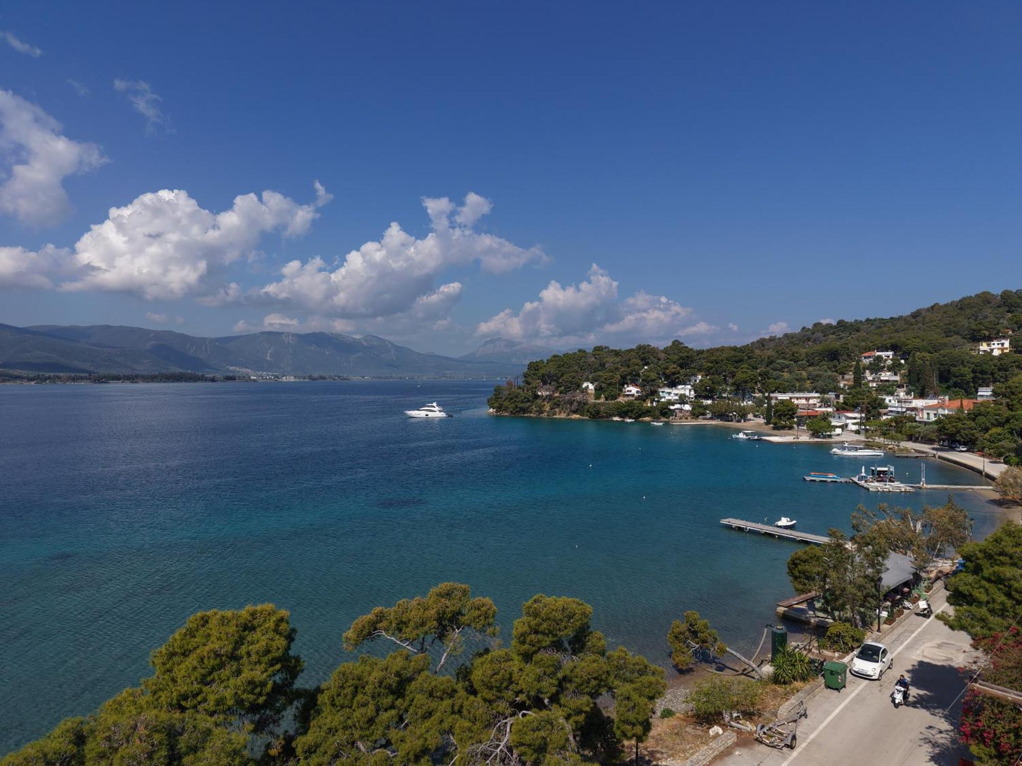 公寓 Seaview - Poros Relaxing Beachfront Flat Póros